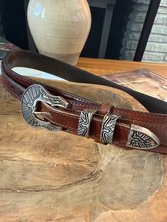 Vintage  Men’s Belt with Silver Buckle - Picture 4 of 6